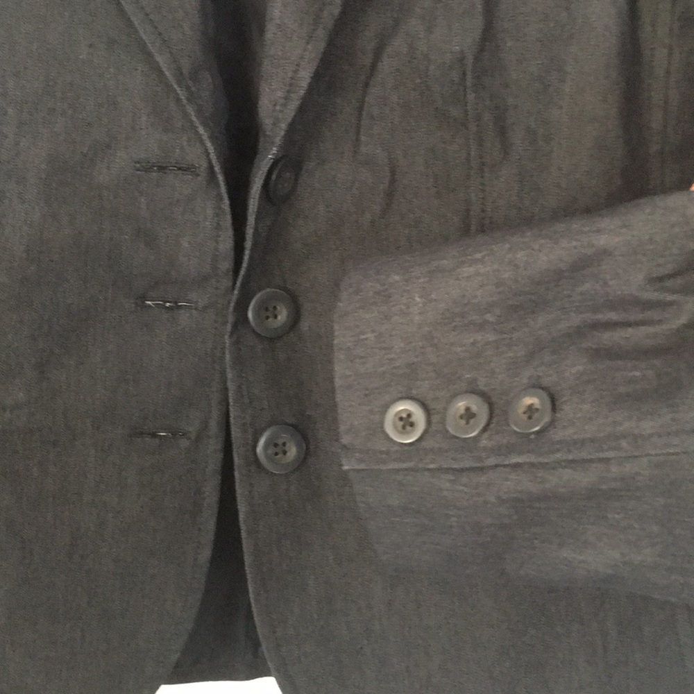 Blazer - Picture 4 of 6